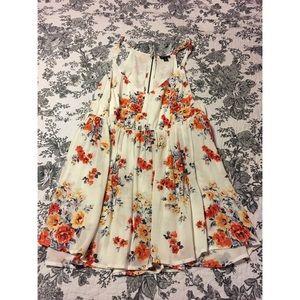 Torrid White and Floral Tank Top